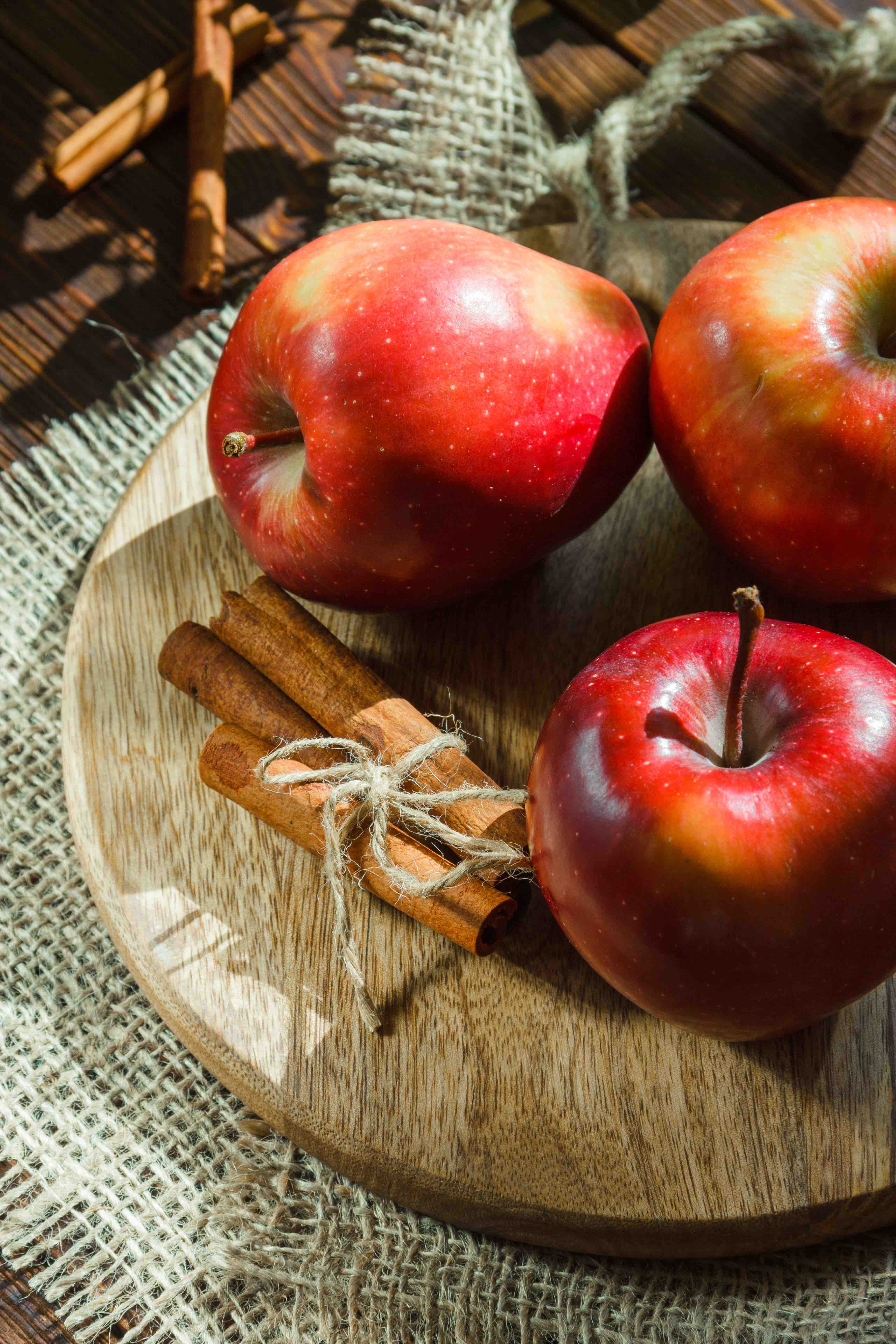 Apple & Cinnamon